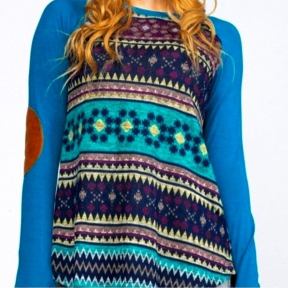 Celeste Aztec print long sleeve NWOT lightweight